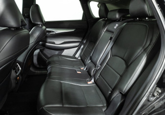 Подержанный автомобиль Infiniti QX50 2018 года (10 фото)