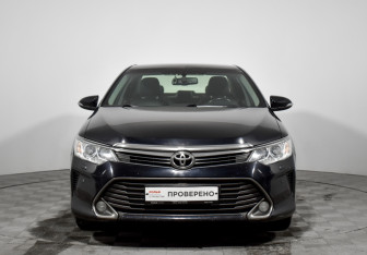 Подержанный автомобиль Toyota Camry Sedan 2015 года (2 фото)