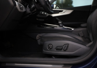Подержанный автомобиль Audi A5 Liftback 2021 года (25 фото)