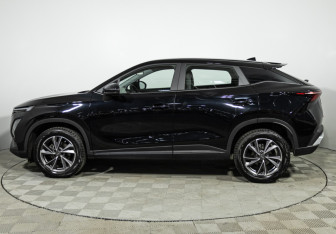 Подержанный автомобиль Omoda C5 2024 года (8 фото)