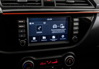 Подержанный автомобиль Kia Rio Hatchback 2019 года (17 фото)