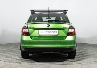 Подержанный автомобиль Skoda Rapid Liftback 2017 года (6 фото)