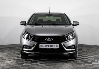 Подержанный автомобиль LADA (ВАЗ) Vesta Sedan 2017 года (2 фото)