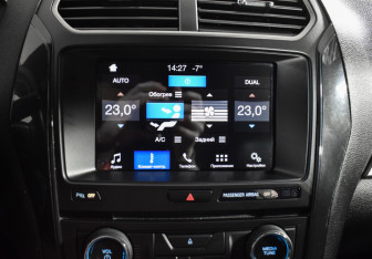 Подержанный автомобиль Ford Explorer 2018 года (15 фото)