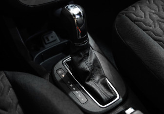 Подержанный автомобиль Opel Corsa 2013 года (15 фото)