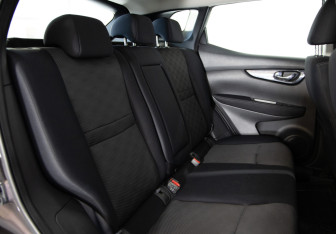 Подержанный автомобиль Nissan Qashqai 2014 года (19 фото)