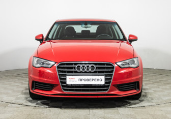Подержанный автомобиль Audi A3 Sedan 2015 года (2 фото)