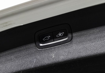 Подержанный автомобиль Volvo XC90 2020 года (23 фото)