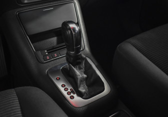 Подержанный автомобиль Volkswagen Tiguan 2012 года (17 фото)