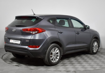 Подержанный автомобиль Hyundai Tucson 2016 года (5 фото)