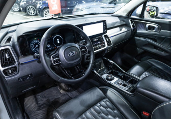 Подержанный автомобиль Kia Sorento 2020 года (12 фото)