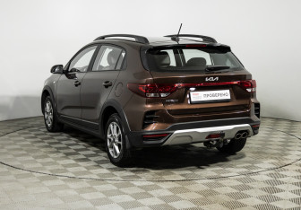 Подержанный автомобиль Kia Rio Hatchback 2021 года (7 фото)