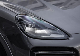 Подержанный автомобиль Porsche Cayenne 2020 года (11 фото)