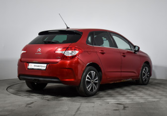 Подержанный автомобиль Citroen C4 Hatchback 2011 года (5 фото)