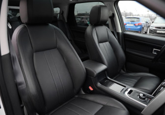 Подержанный автомобиль Land Rover Discovery Sport 2018 года (26 фото)