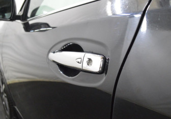 Подержанный автомобиль Nissan X-Trail 2017 года (16 фото)