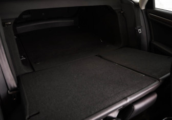 Подержанный автомобиль Audi A4 Sedan 2015 года (29 фото)