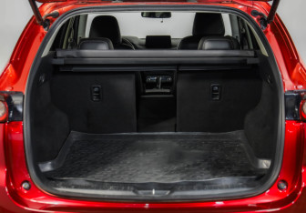 Подержанный автомобиль Mazda CX-5 2021 года (34 фото)