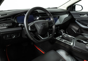 Подержанный автомобиль Omoda S5 2023 года (11 фото)