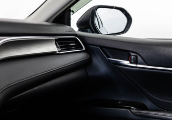 Подержанный автомобиль Toyota Camry Sedan 2020 года (16 фото)