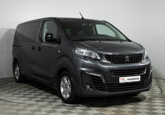 Подержанный автомобиль Peugeot Traveller 2020 года (3 фото)