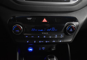 Подержанный автомобиль Hyundai Tucson 2016 года (15 фото)