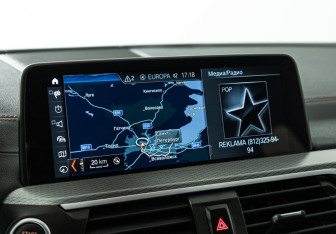 Подержанный автомобиль BMW X4 2018 года (18 фото)