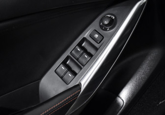Подержанный автомобиль Mazda 6 Sedan 2014 года (10 фото)