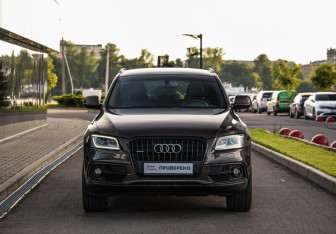 Подержанный автомобиль Audi Q5 2015 года (4 фото)