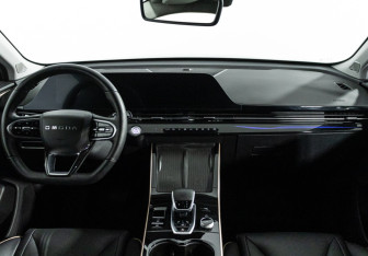 Подержанный автомобиль Omoda C5 2023 года (13 фото)