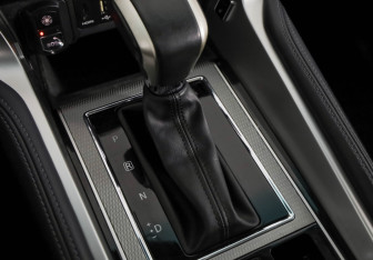 Подержанный автомобиль Mitsubishi Montero Sport 2022 года (19 фото)