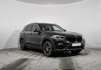 Подержанный автомобиль BMW X3 2018 года (3 фото)