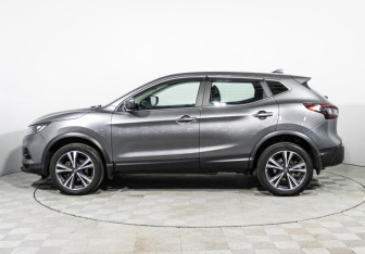Подержанный автомобиль Nissan Qashqai 2021 года (8 фото)
