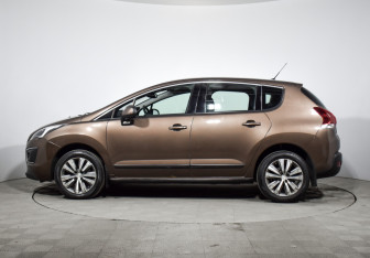 Подержанный автомобиль Peugeot 3008 2014 года (7 фото)