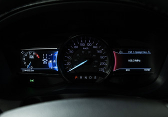 Подержанный автомобиль Ford Explorer 2019 года (12 фото)