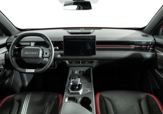 Подержанный автомобиль Jetour Dashing 2023 года (13 фото)