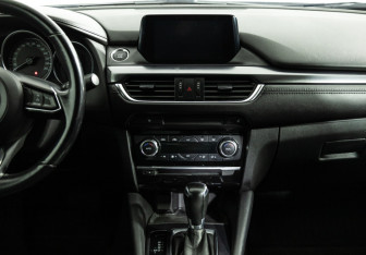 Подержанный автомобиль Mazda 6 Sedan 2017 года (14 фото)