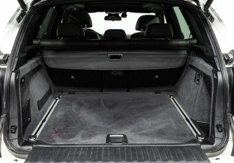 Подержанный автомобиль BMW X5 2017 года (29 фото)