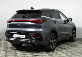 Подержанный автомобиль JAC JS6 2022 года (5 фото)