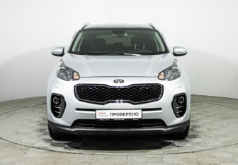 Подержанный автомобиль Kia Sportage 2018 года (2 фото)