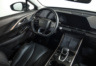 Подержанный автомобиль Omoda C5 2023 года (8 фото)
