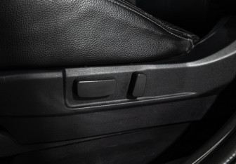 Подержанный автомобиль Mitsubishi Outlander 2013 года (15 фото)