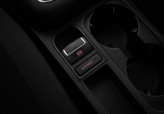 Подержанный автомобиль Volkswagen Tiguan 2011 года (15 фото)
