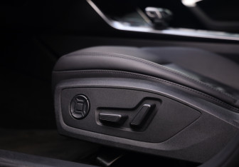 Подержанный автомобиль Audi A6 Sedan 2020 года (27 фото)