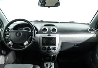 Подержанный автомобиль Chevrolet Lacetti Hatchback 2011 года (13 фото)