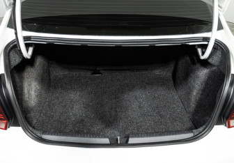 Подержанный автомобиль Volkswagen Polo Sedan 2019 года (16 фото)