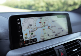 Подержанный автомобиль BMW X3 2018 года (27 фото)