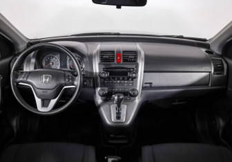Подержанный автомобиль Honda CR-V 2008 года (10 фото)