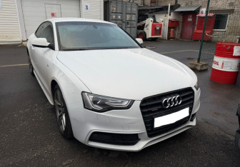 Подержанный автомобиль Audi A5 Coupe 2015 года (2 фото)