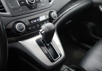 Подержанный автомобиль Honda CR-V 2014 года (16 фото)